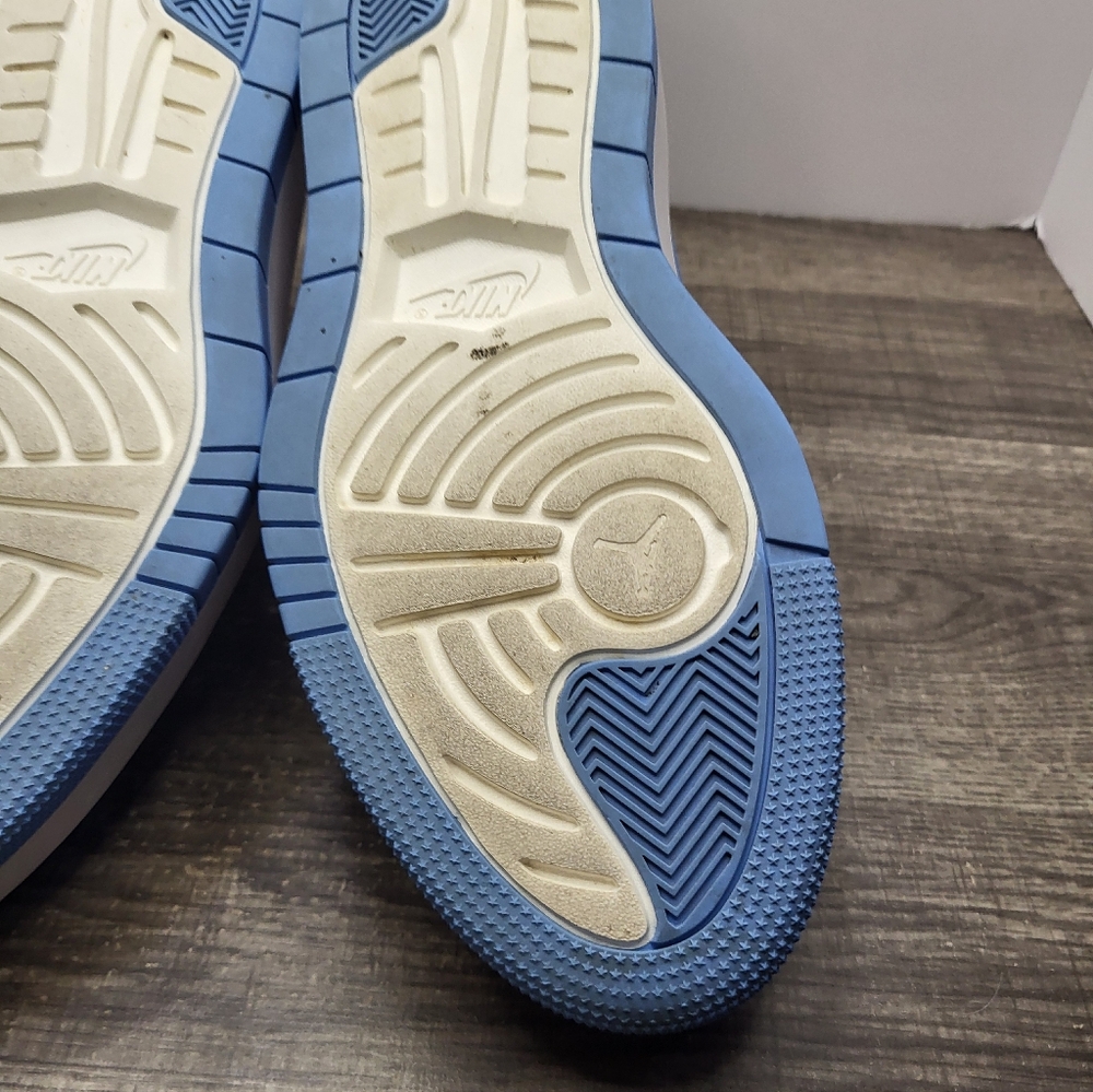 Nike Air Jordan 1 Elevate Low Women Sz 7.5 DQ3698 141 White University Blue Shoe - Picture 8 of 10
